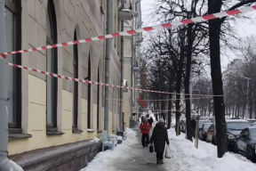 Коммунальщики в Минске придумали сомнительный способ «защитить» горожан от сосулек